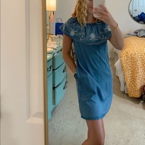 Beachlunchlounge Chambray dress!